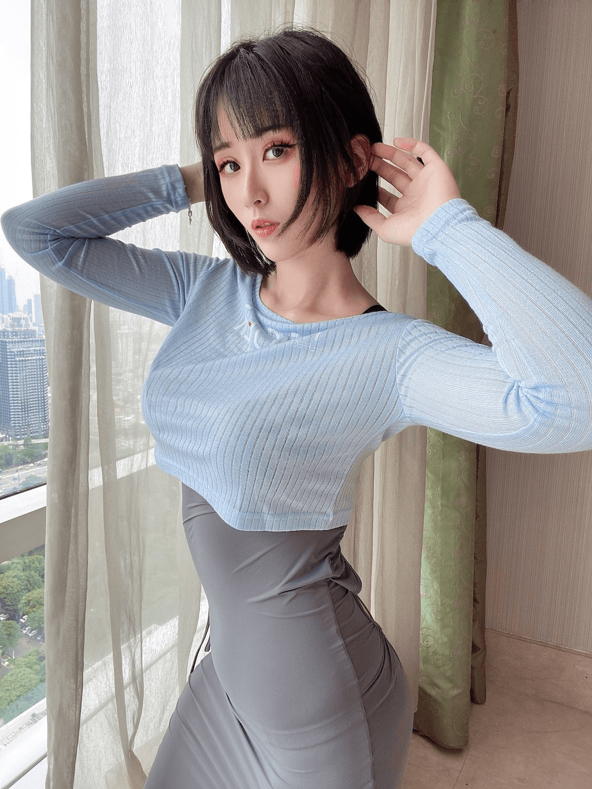 CosuTaku LarissaRochefort Hitomio 3