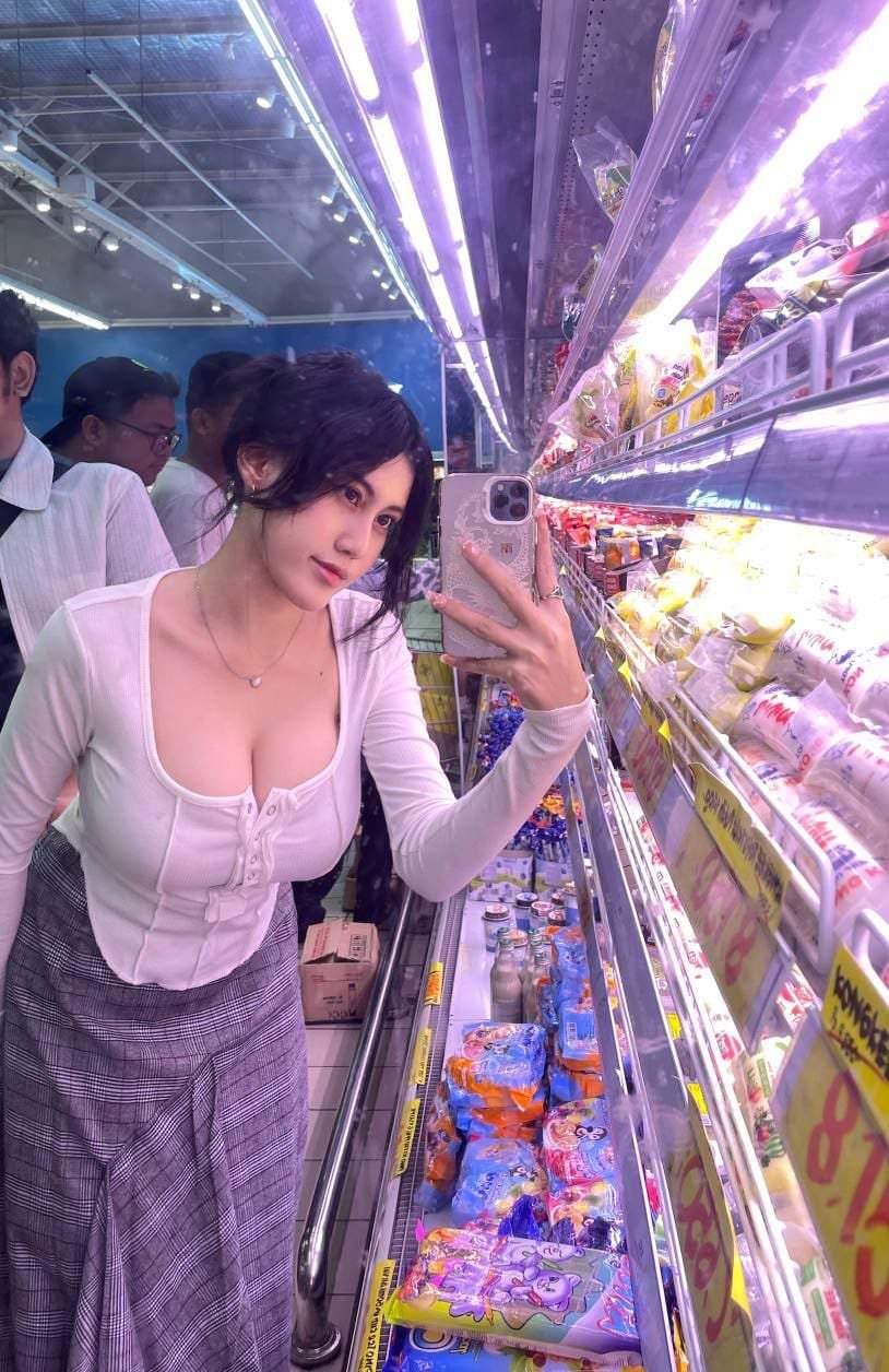 photo 6334580830772511524 y