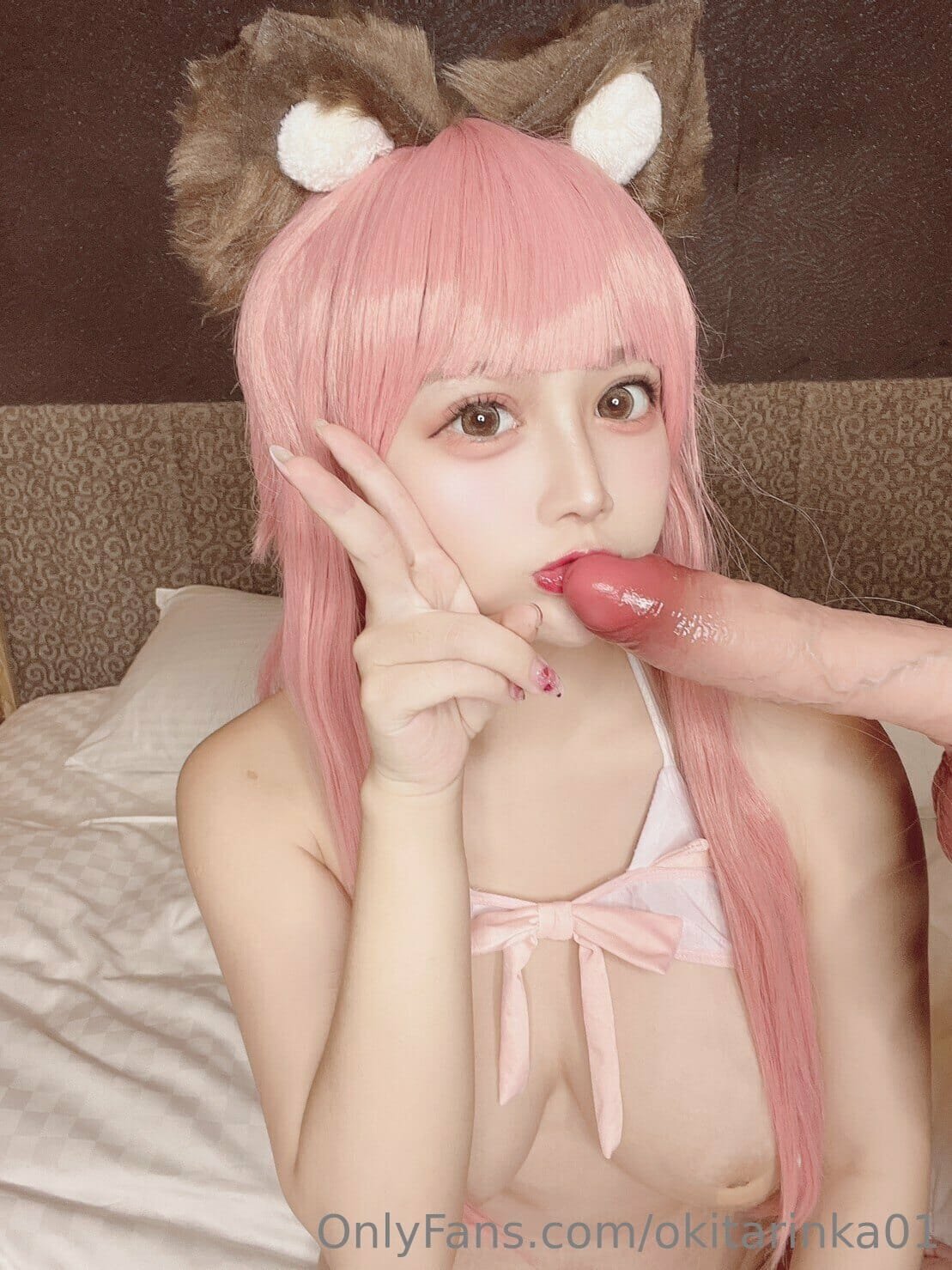Grachive Okita Rinka 沖田凜花Rinka Pink haired cat 27